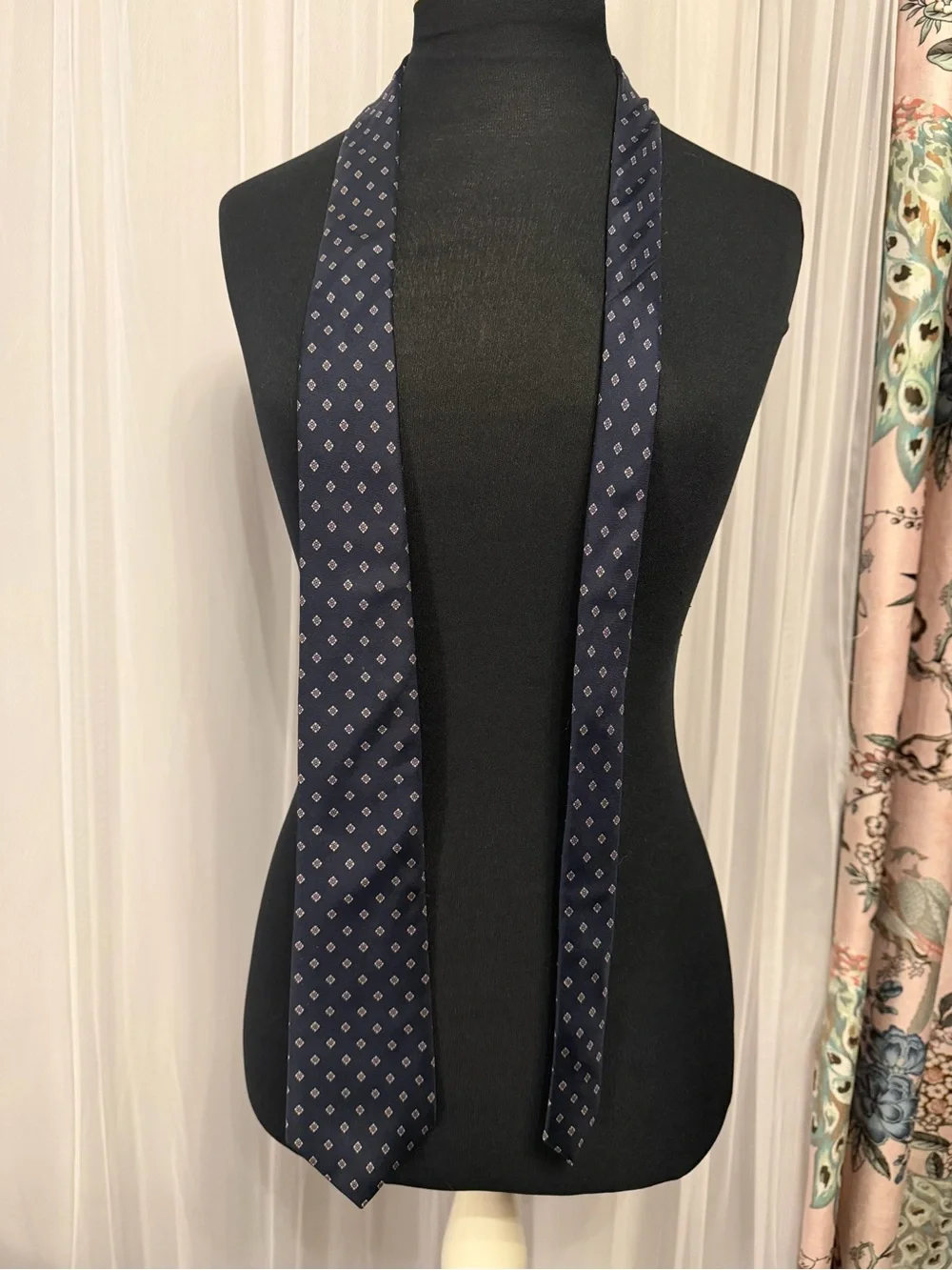 Bert Pulitzer 100% Silk Navy Blue Geometric Foulard Necktie Vintage Preppy